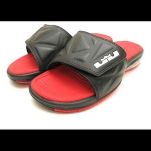 Air Lebron Slides Men’s 9.5